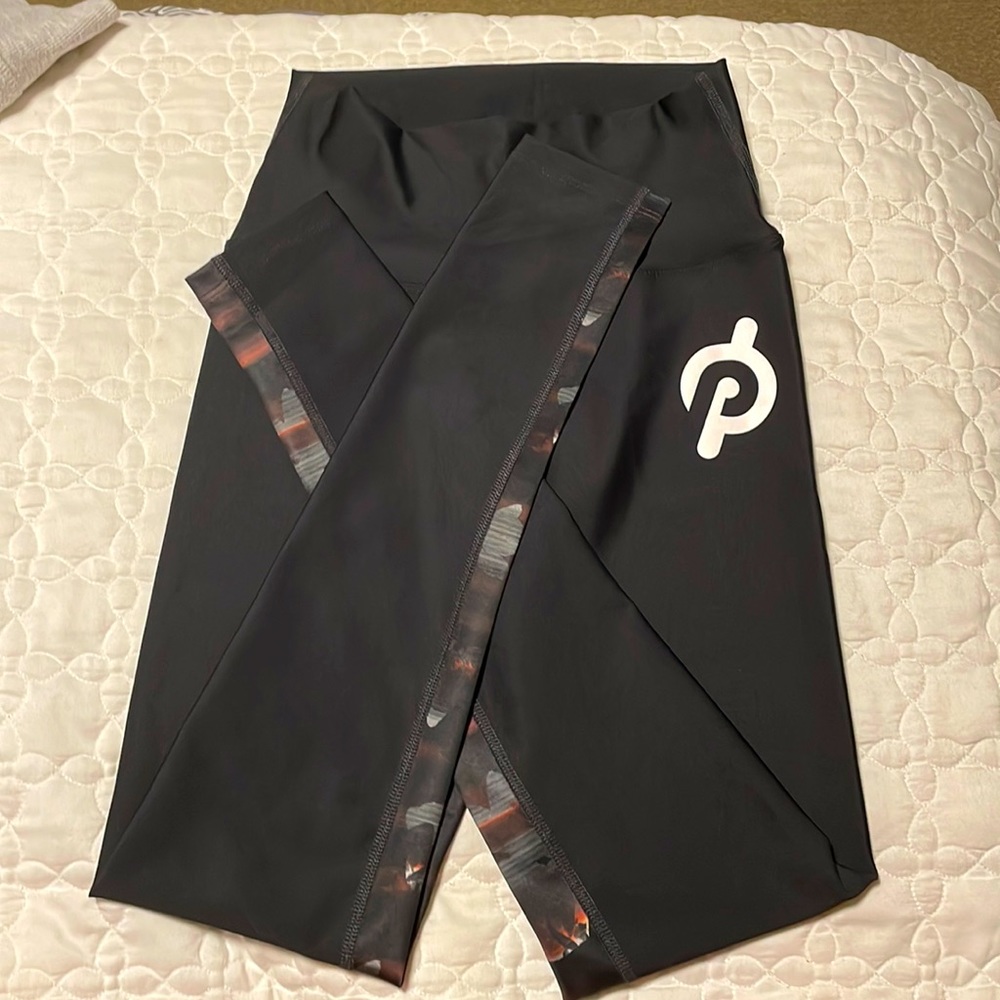 NEW Peloton show up floral leggings